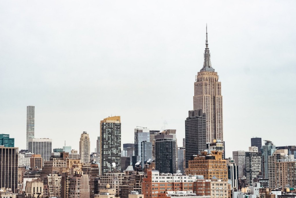 Mengenal Penangkap Petir dan Pentingnya Memasang di Rumah